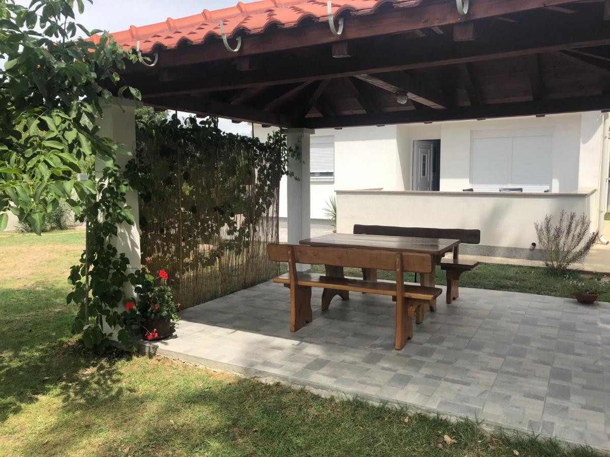 Holiday Home Visnja Nin Exterior photo
